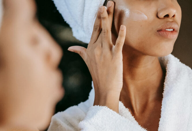 Gua sha avant ou après skincare : découvrez les 11 étapes clés