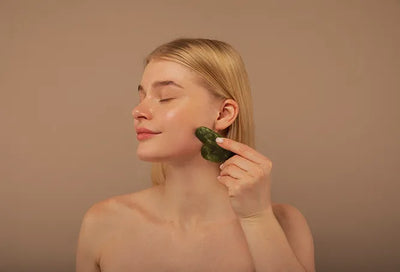 Gua Sha Double Menton Avant/Après : Résultats Réels en 8 Semaines